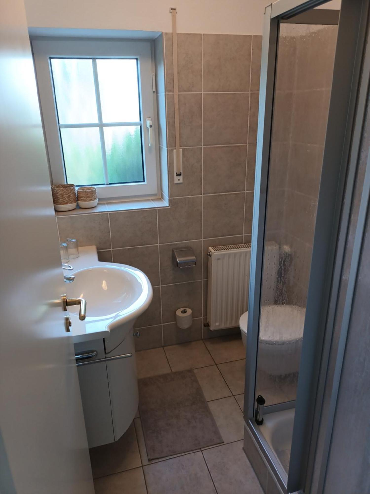 Ferienwohnung Idyllische Lage Im Sueden Erfurts Exterior foto